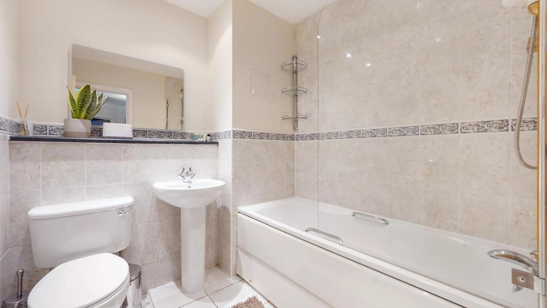 1 Bed Apartment City Of London Whitechapel